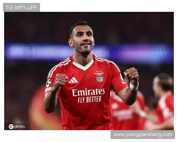 葡杯半场战况：帕夫利迪斯中柱 本菲卡与葡萄牙体育战成平局